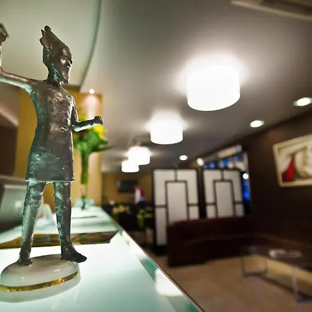Melqart Hotel 3*