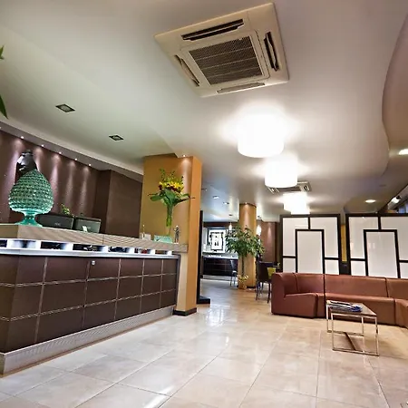 Melqart Hotel 3*