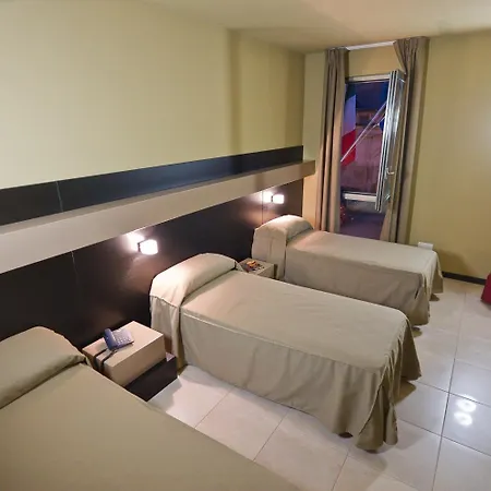 Melqart Hotel 3*